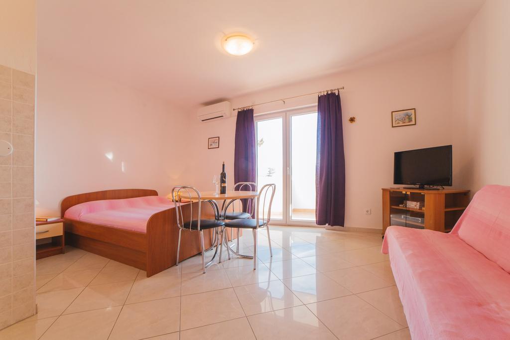 Apartman Dada