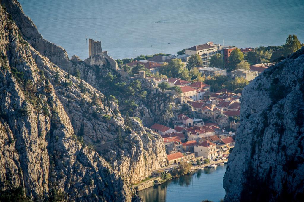 Dada * Omiš